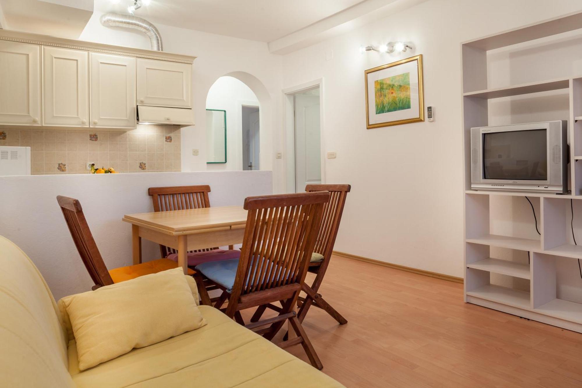 Apartments Leut 80M From The Sea Podgora Pokoj fotografie